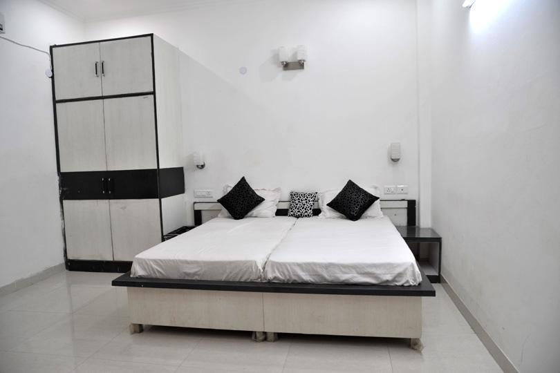 Aura Suites Gurgaon Exterior photo